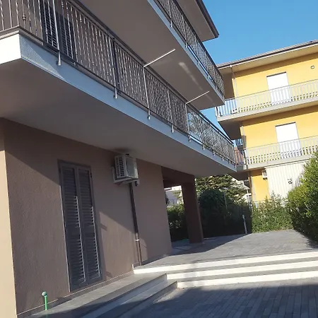 Idilliaco Bed & Breakfast Motta SantʼAnastasia